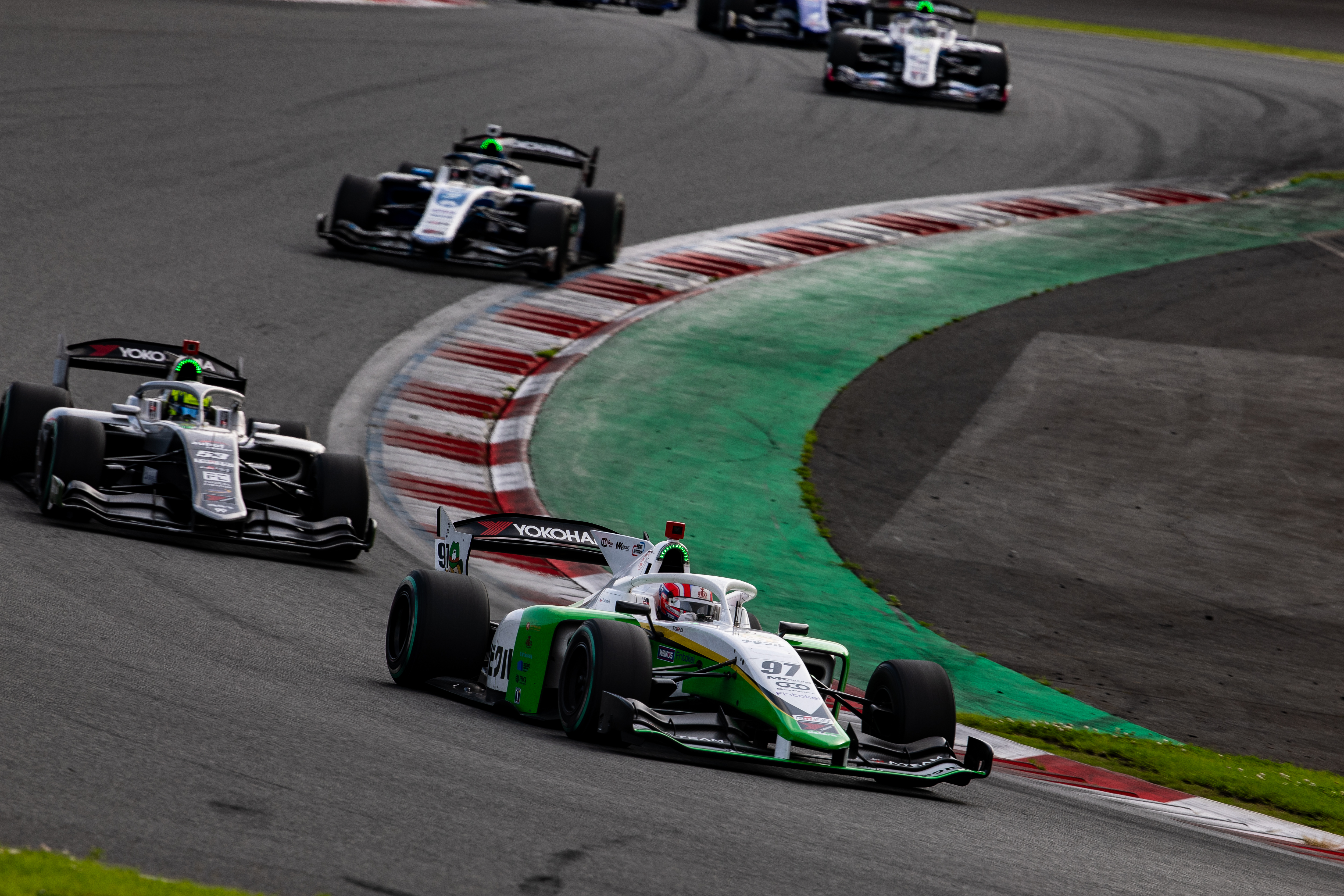 RACE — Round 6 画像1